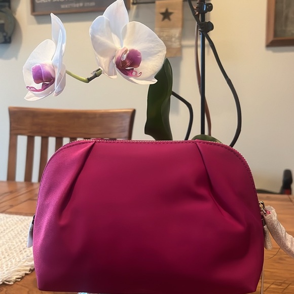 KATE SPADE CHELSEA COSMETIC BAG♠️ - Picture 2 of 8